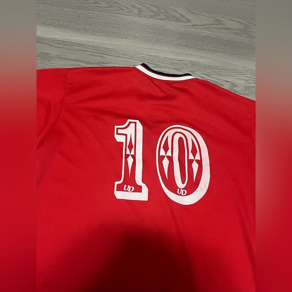 Manchester United Red Long Sleeve Jersey - Picture 3 of 3
